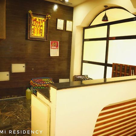 Sri Lakshmi Residency 호텔 티루파티 외부 사진