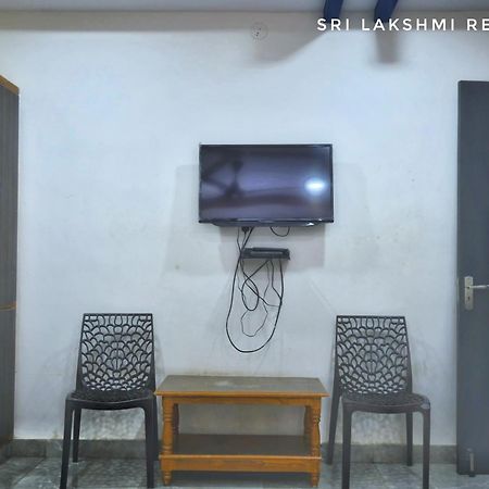 Sri Lakshmi Residency 호텔 티루파티 외부 사진