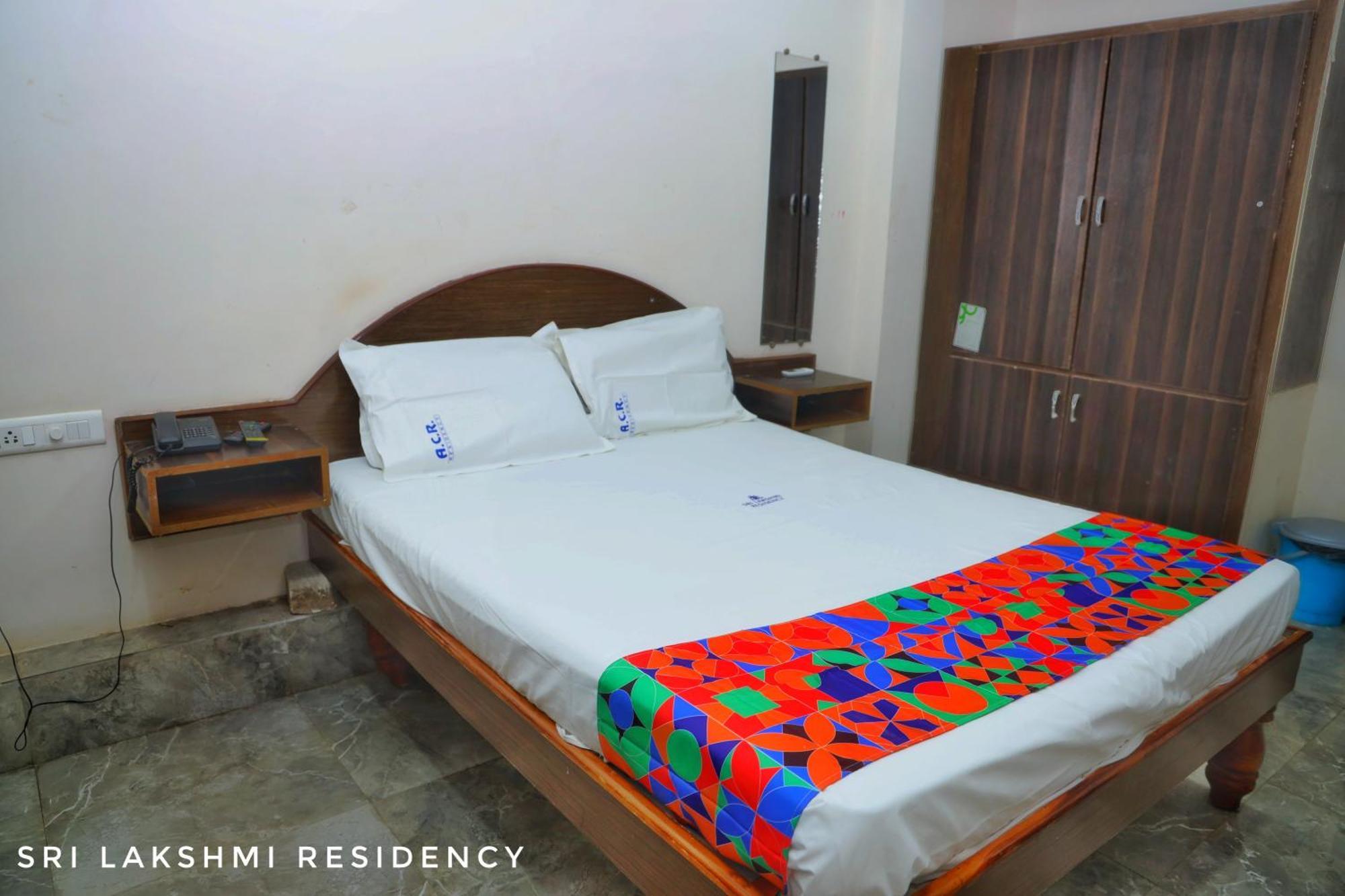 Sri Lakshmi Residency 호텔 티루파티 외부 사진