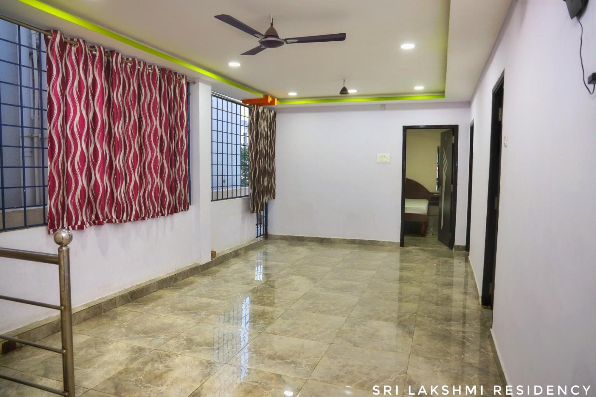 Sri Lakshmi Residency 호텔 티루파티 외부 사진