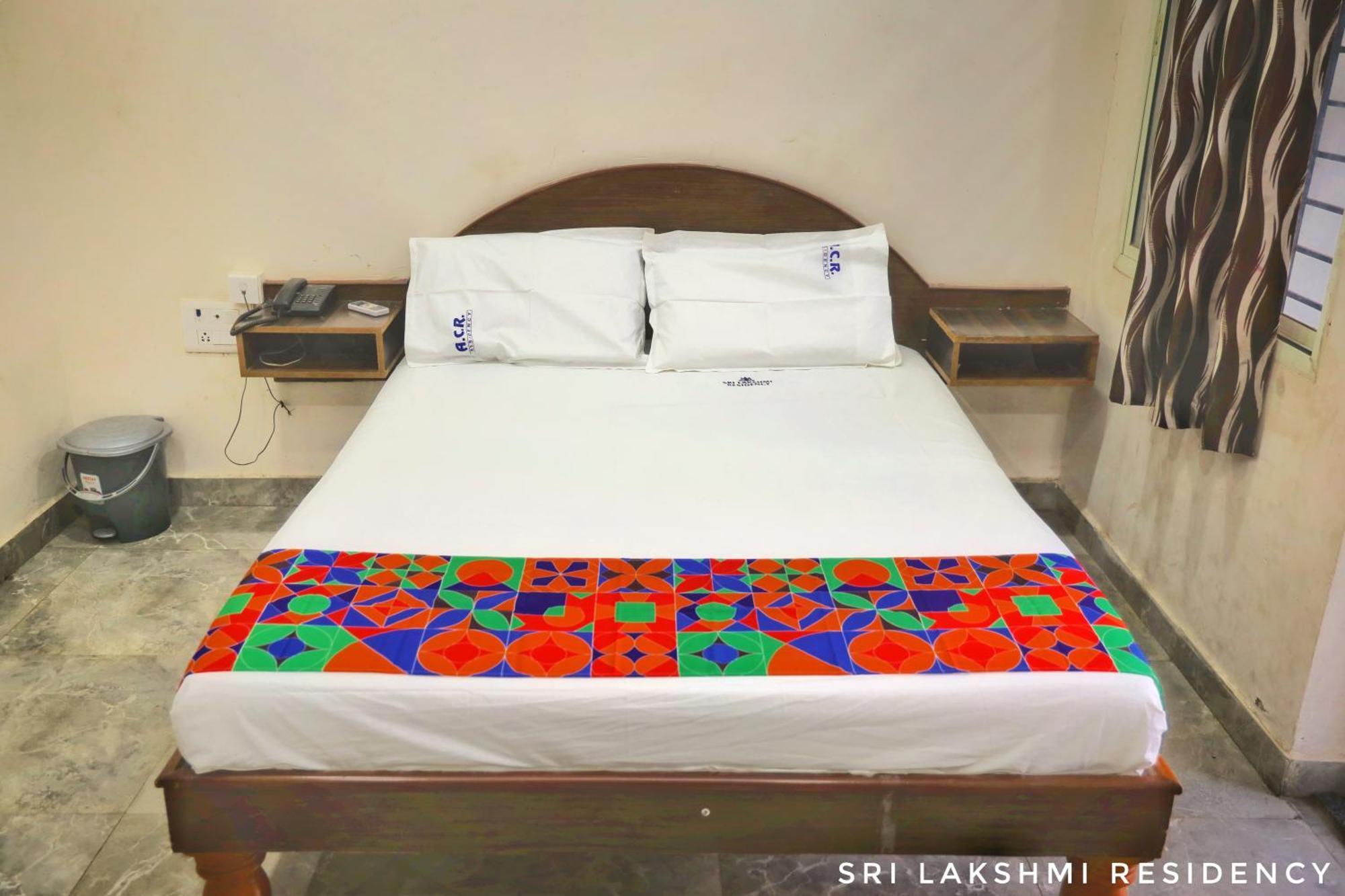 Sri Lakshmi Residency 호텔 티루파티 외부 사진